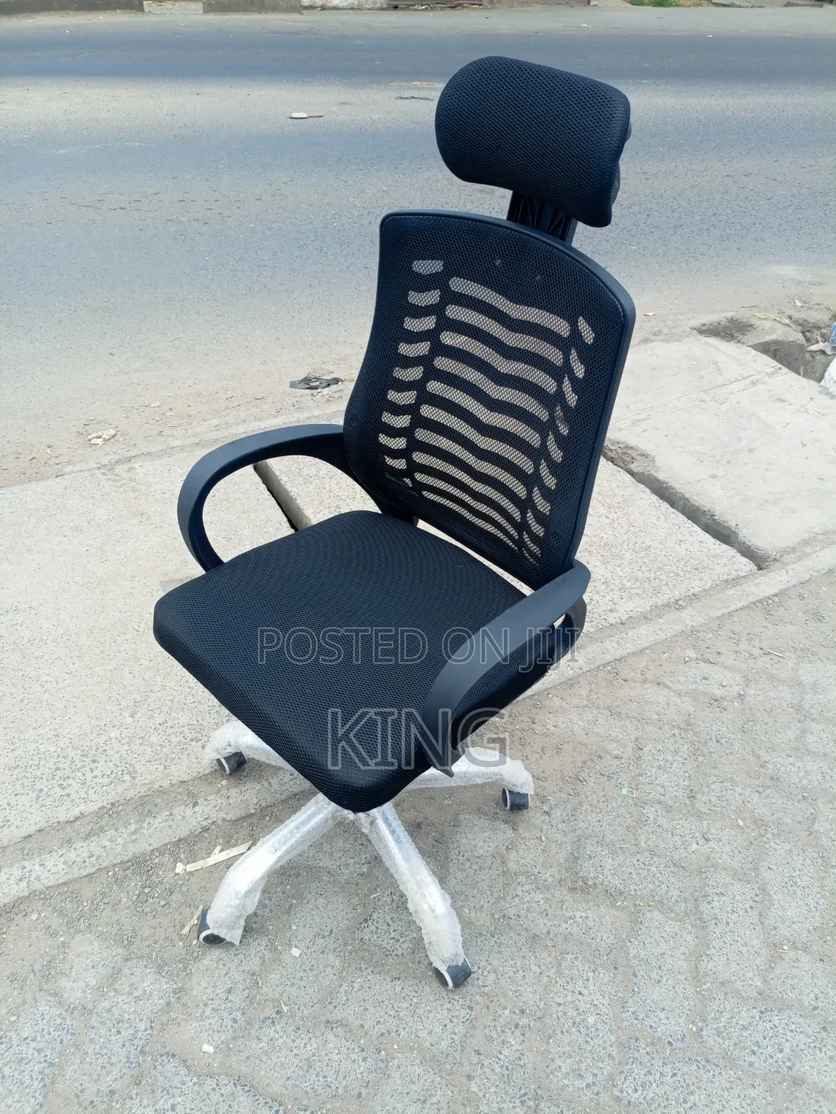Metallic Based Office Chair