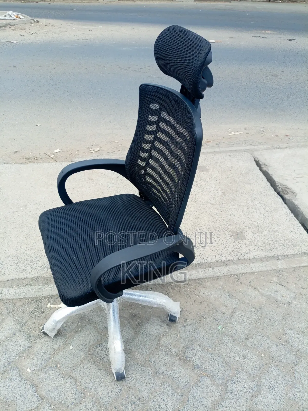 Metallic Based Office Chair
