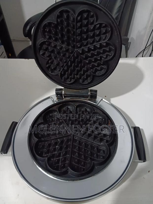 Heavy Duty Italian Waffle Maker - main view