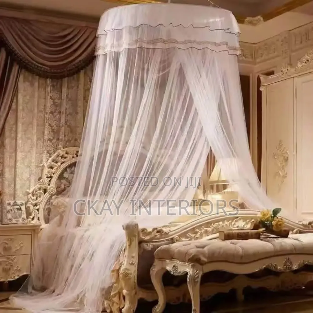 Bring Beauty and Practicality Together Above Your Bed With Round Nets