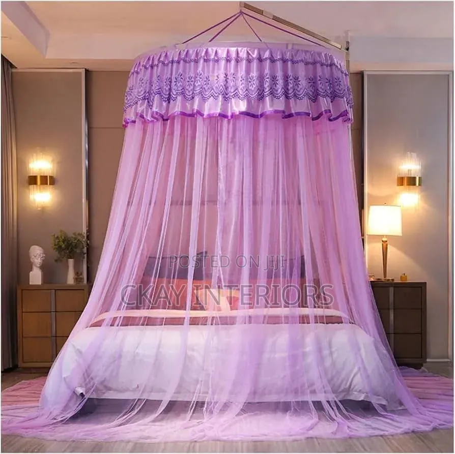 Let Your Bed Stand Out With a Round Net That Complements Your Decor