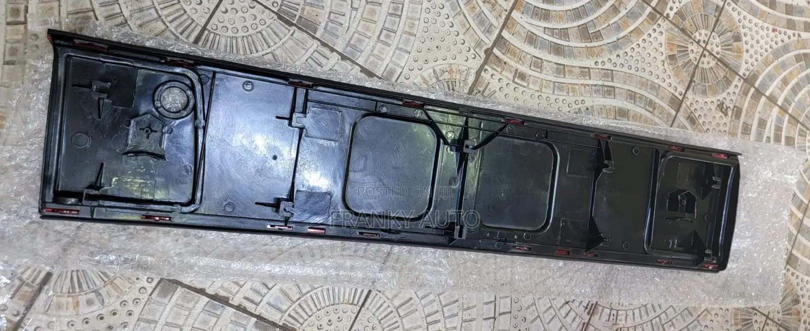 Rear Reflector Panel – Toyota Corolla AE100