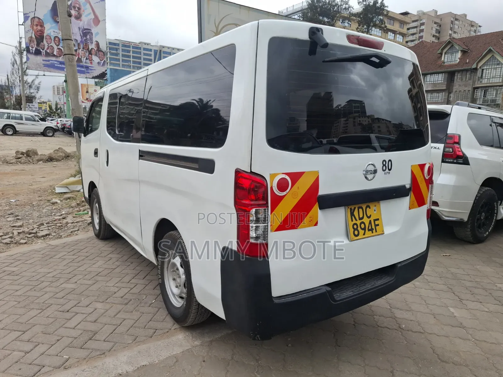 Nissan Caravan (Urvan) 2014 White