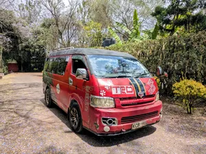 Toyota HiAce 2007 Red