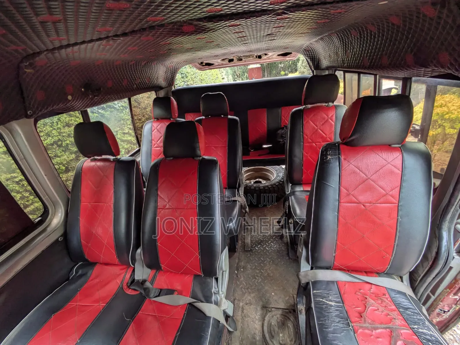 Toyota HiAce 2007 Red