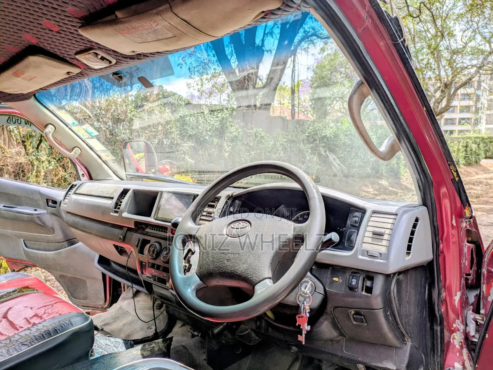 Toyota HiAce 2007 Red