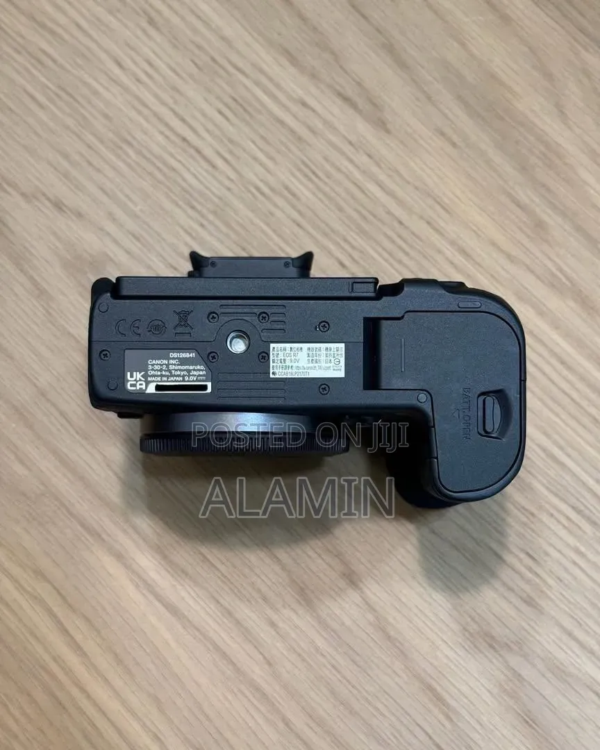 Canon Eos R7