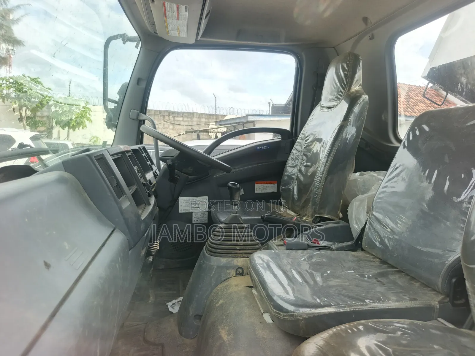Isuzu Forward Tipper 2021 White
