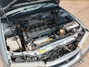Toyota Corolla 1996 Silver