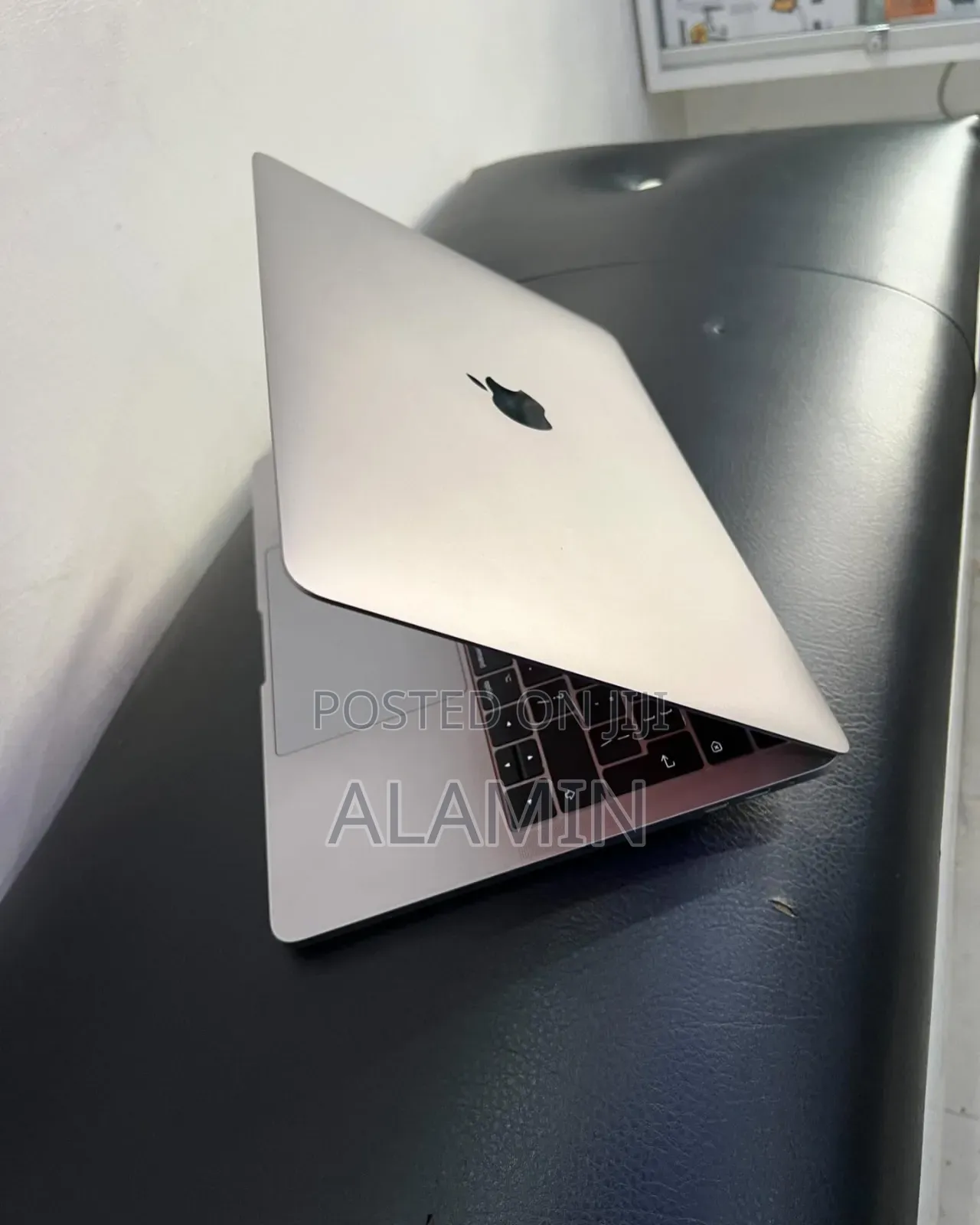 Laptop Apple MacBook Pro 2017 16GB Intel Core i7 SSD 512GB