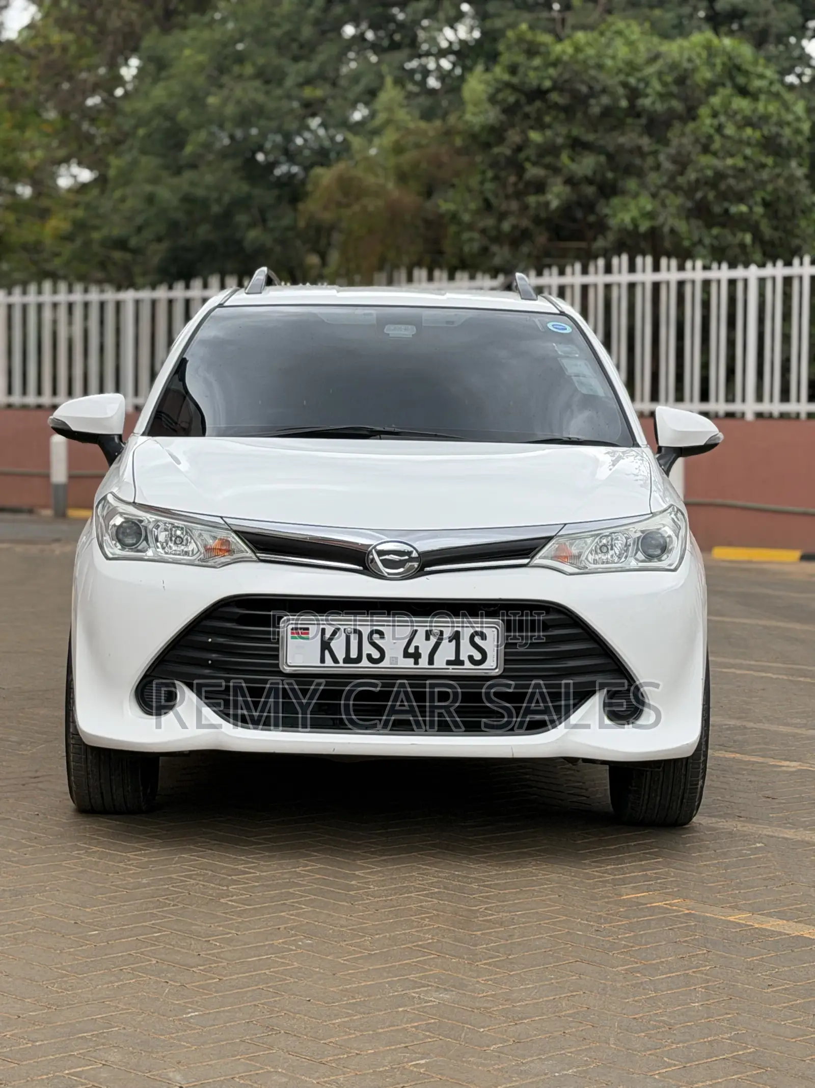 Toyota Corolla Fielder 2019 White