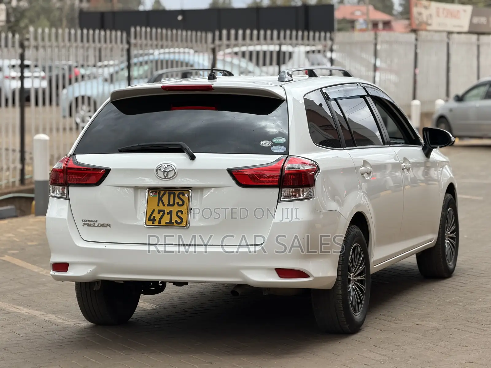 Toyota Corolla Fielder 2019 White