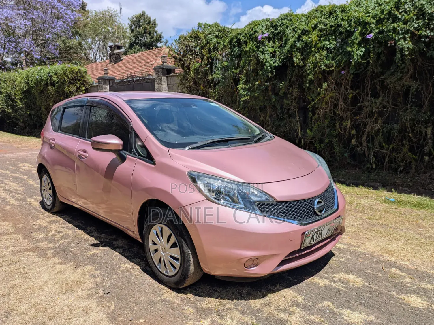 Nissan Note 2015 Pink