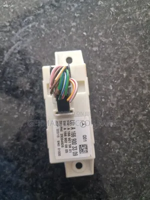W166 Headlamp Range Control Unit