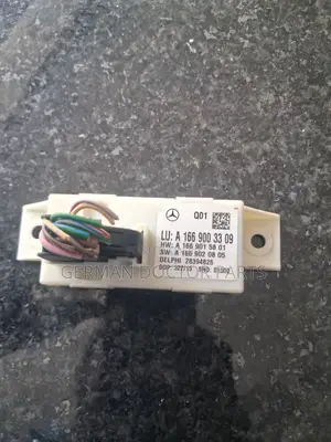 W166 Headlamp Range Control Unit