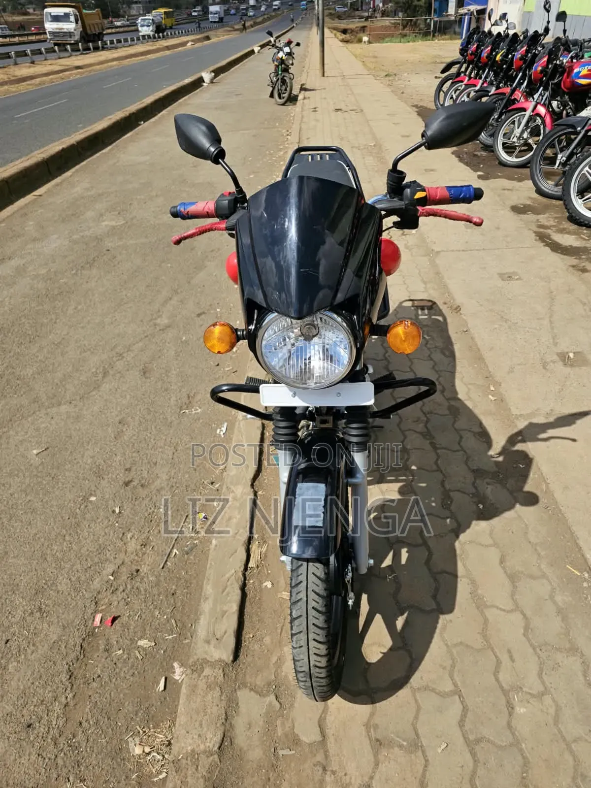TVS HLX 125 2026 Black