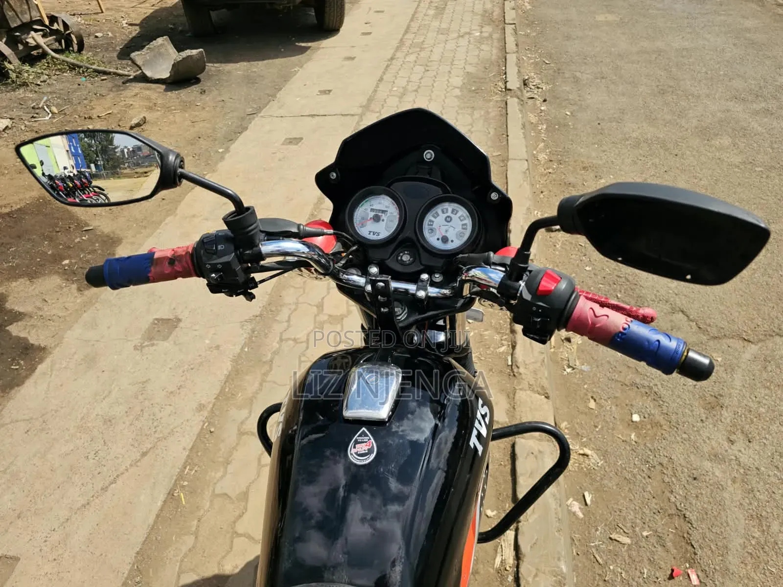 TVS HLX 125 2026 Black
