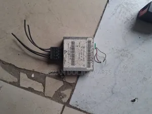W211 Antenna Control Module