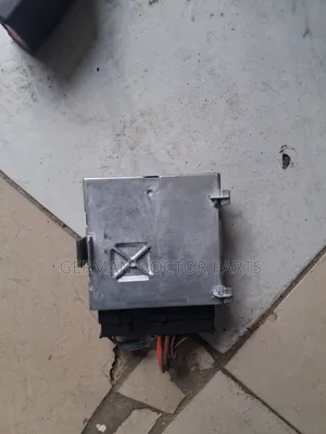 W221 Tailgate Control Module,