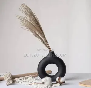 Doughnut Shape Flower Vase