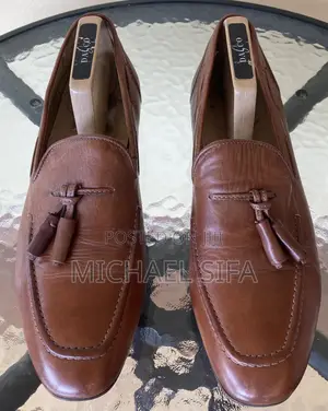 Pair of Brown H- London Tassel Loafers for Sale