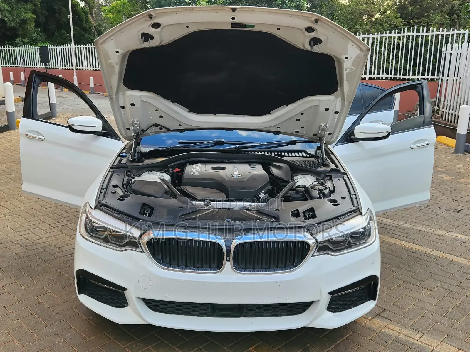 BMW 523i 2017 Pearl