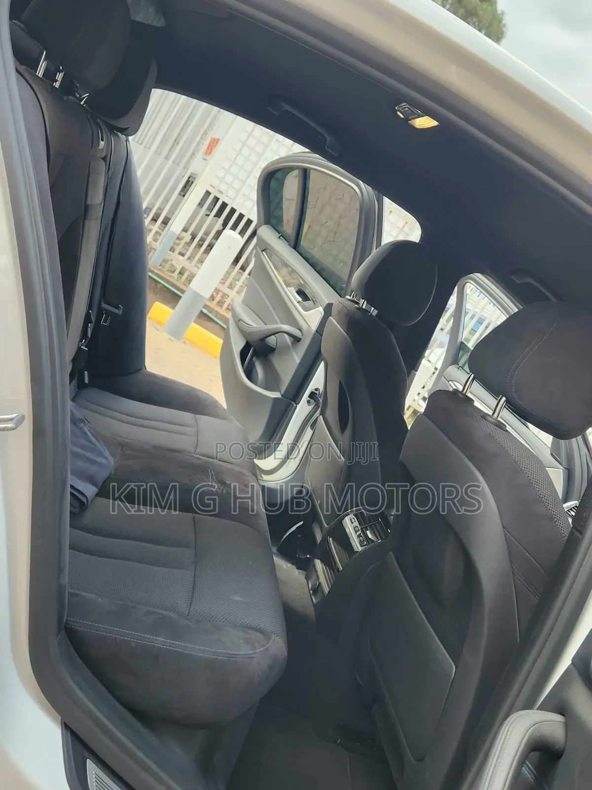 BMW 523i 2017 Pearl