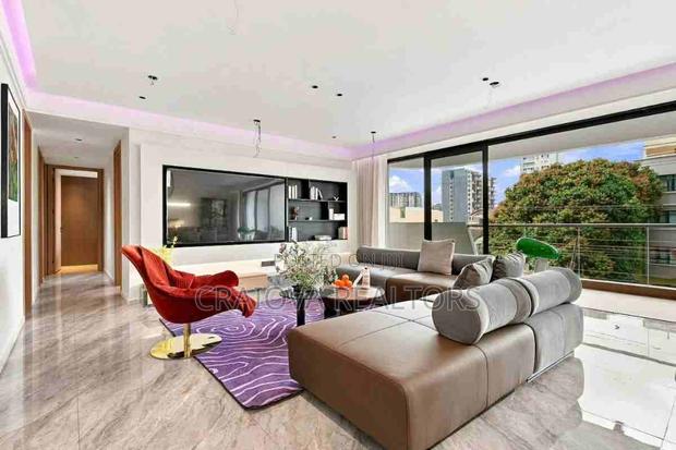 3bdrm Apartment in Spring Valley for sale