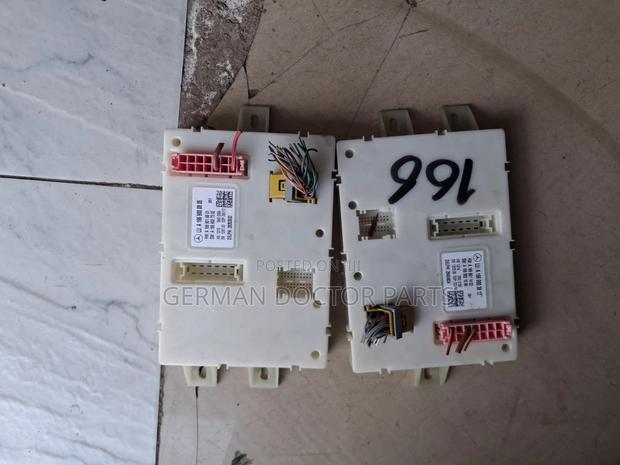 W166 Door Control Modules (DCM) - thumbnail 2