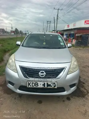 Nissan Latio 2014 Silver