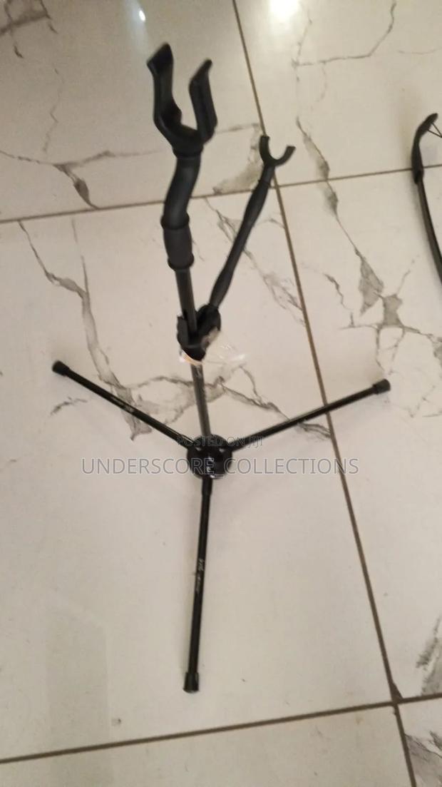 Bow Stand in Black - main view