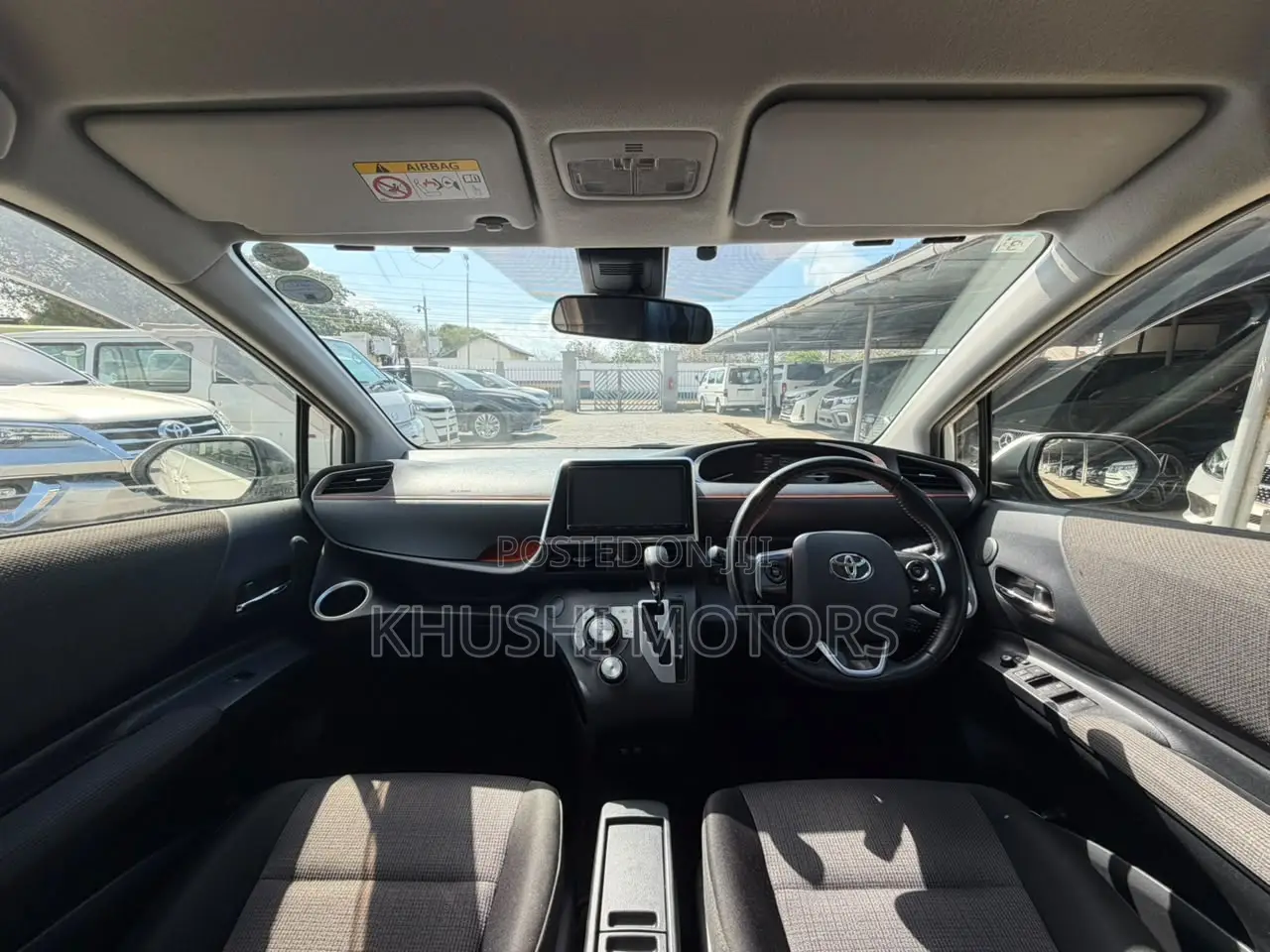 Toyota Sienta 2019 White