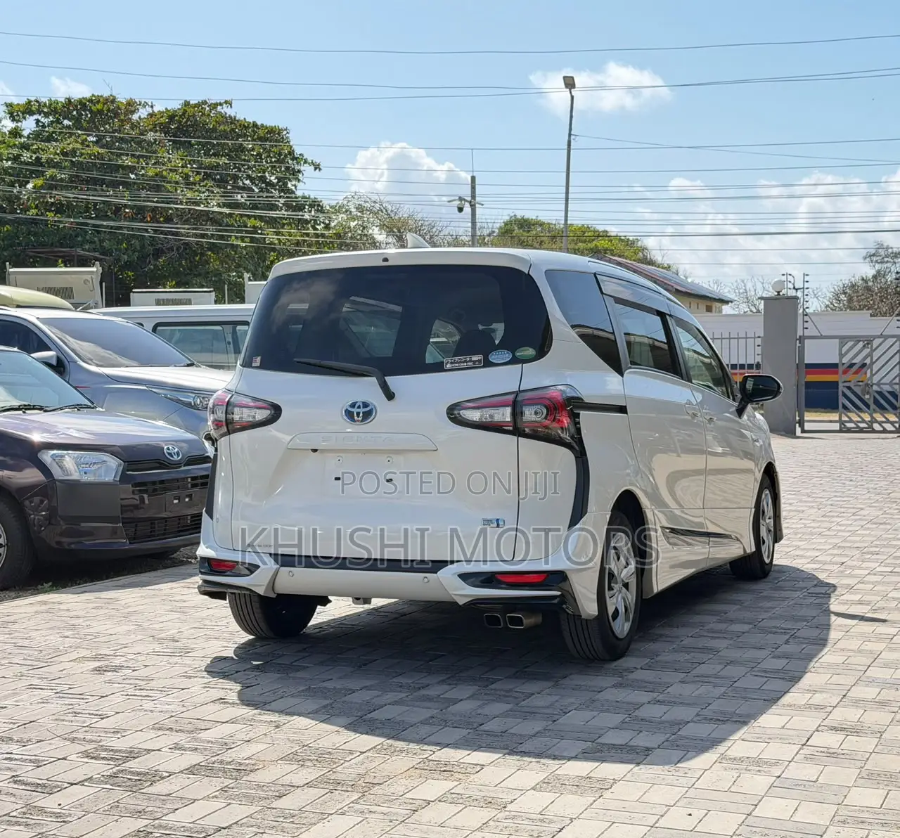 Toyota Sienta 2019 White