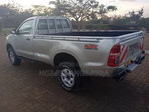 Toyota Hilux 2007 Beige
