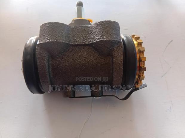 Hino 500 1 1/2 Rr Wheel Cylinder