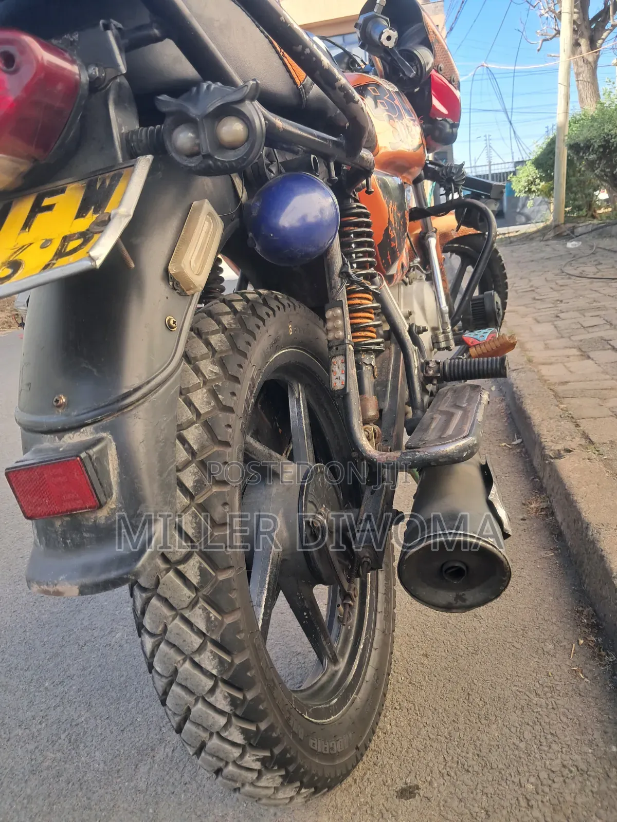 Bajaj Boxer 150 UG 2022 Red