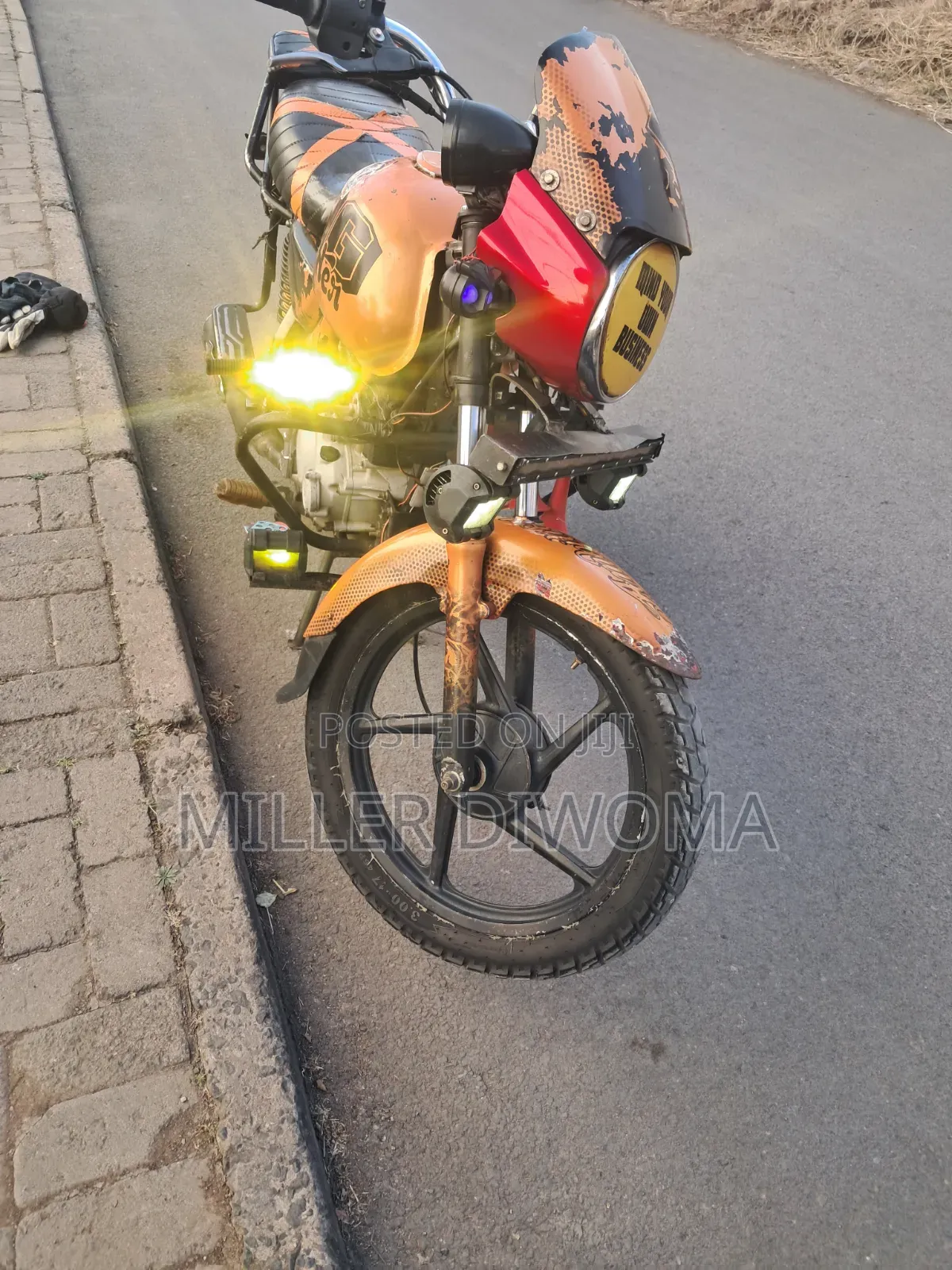 Bajaj Boxer 150 UG 2022 Red
