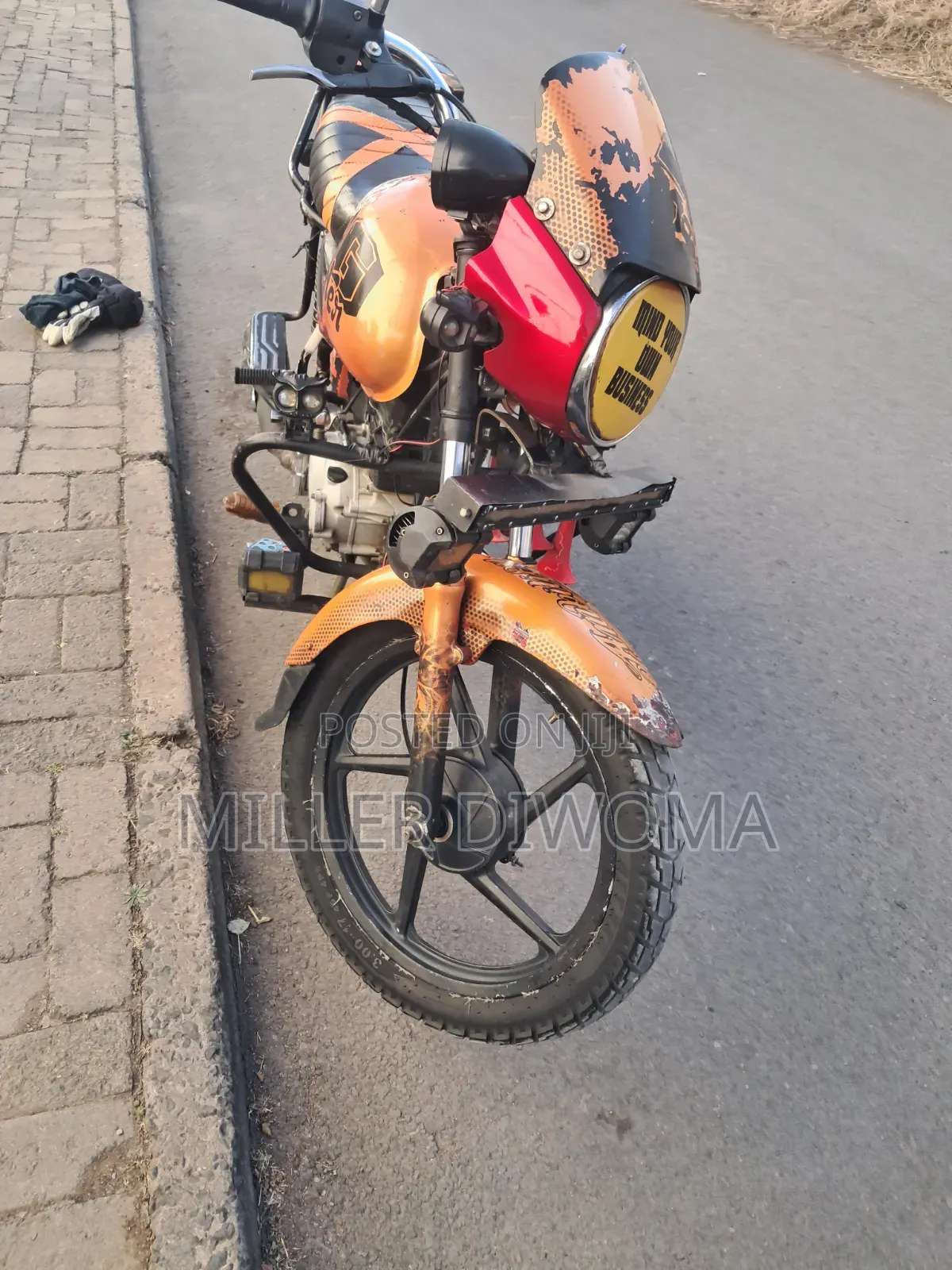 Bajaj Boxer 150 UG 2022 Red