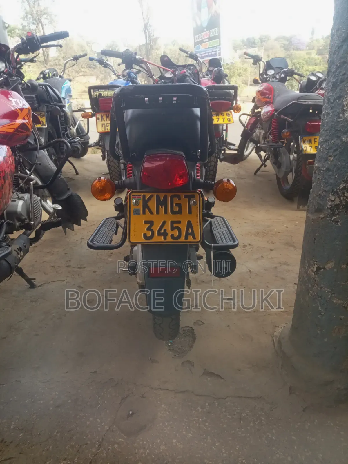 TVS HLX Plus ES 2025 Red