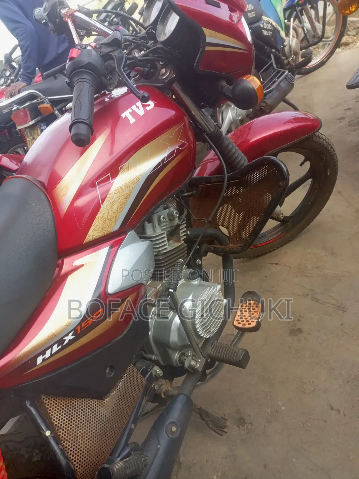 TVS HLX Plus ES 2025 Red