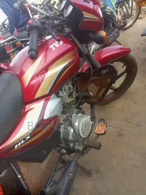 TVS HLX Plus ES 2025 Red