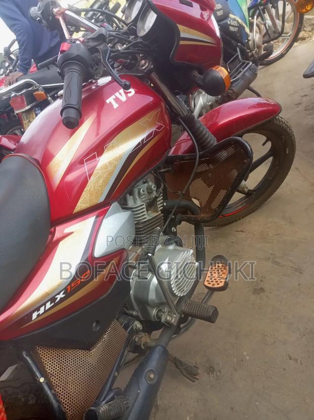TVS HLX Plus ES 2025 Red - thumbnail 3