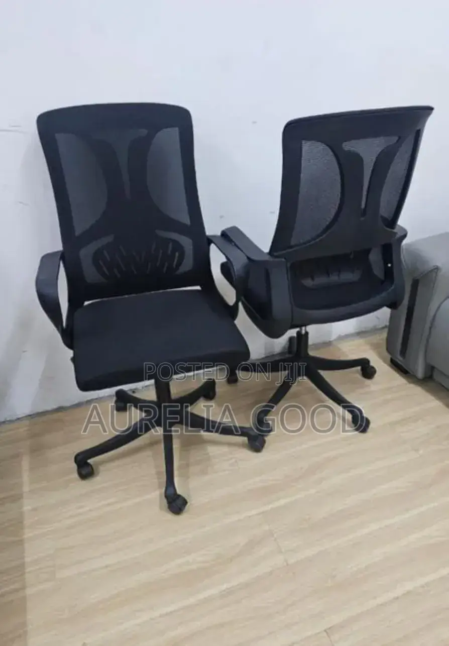 Leathered Waiting Chair