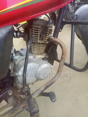 Honda CB 2024 Red