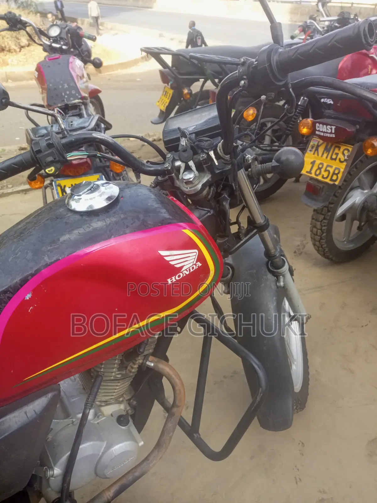 Honda CB 2024 Red