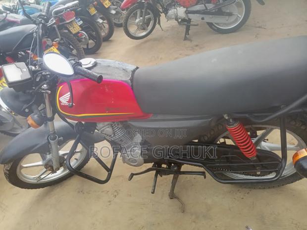 Honda CB 2024 Red - thumbnail 5
