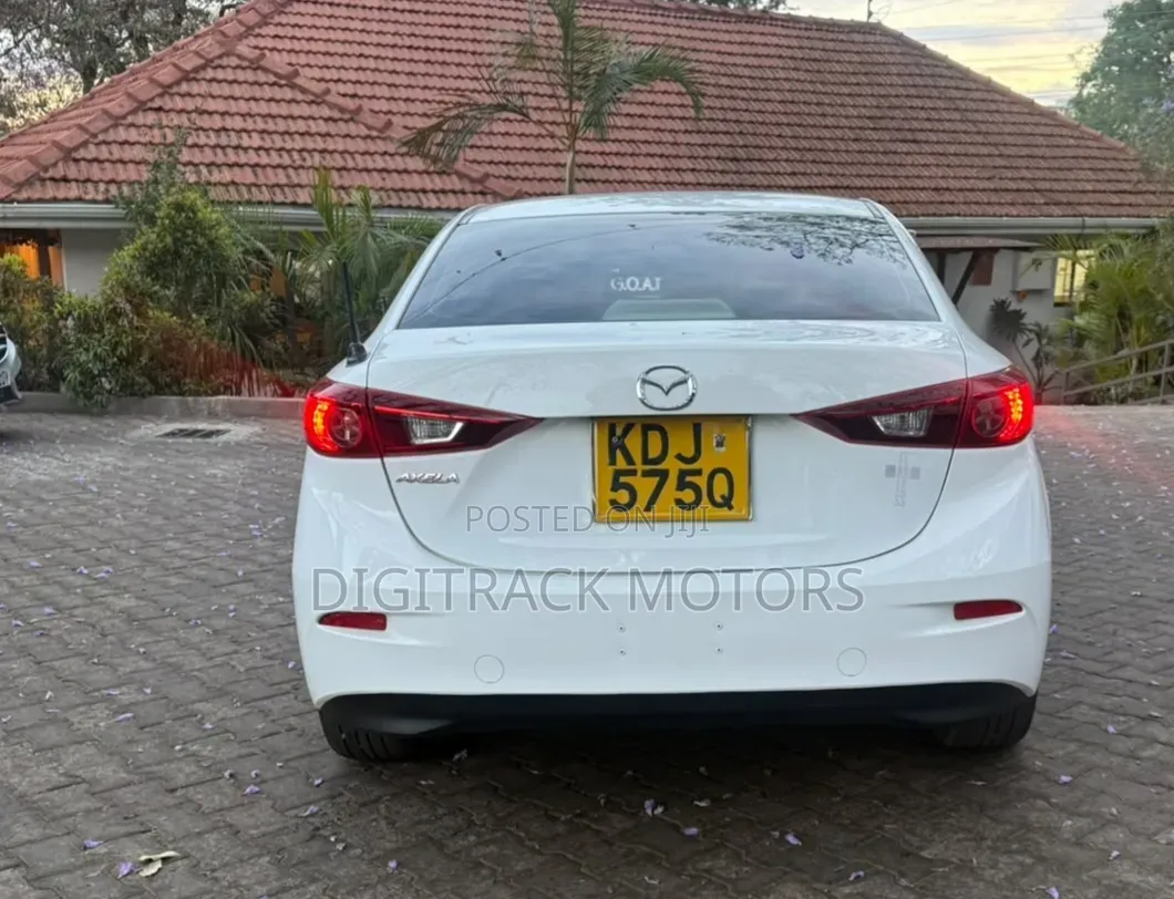 Mazda Axela 2015 White