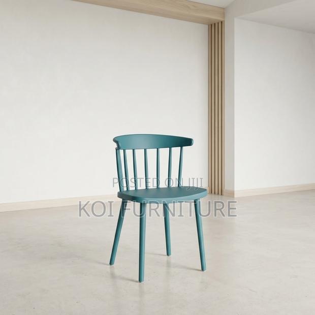 Dining Chairs; Plastic Retro Armless Dining Seats - thumbnail 6