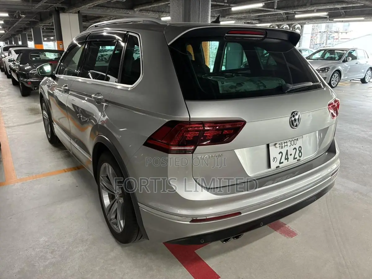 Volkswagen Tiguan 2019 Silver