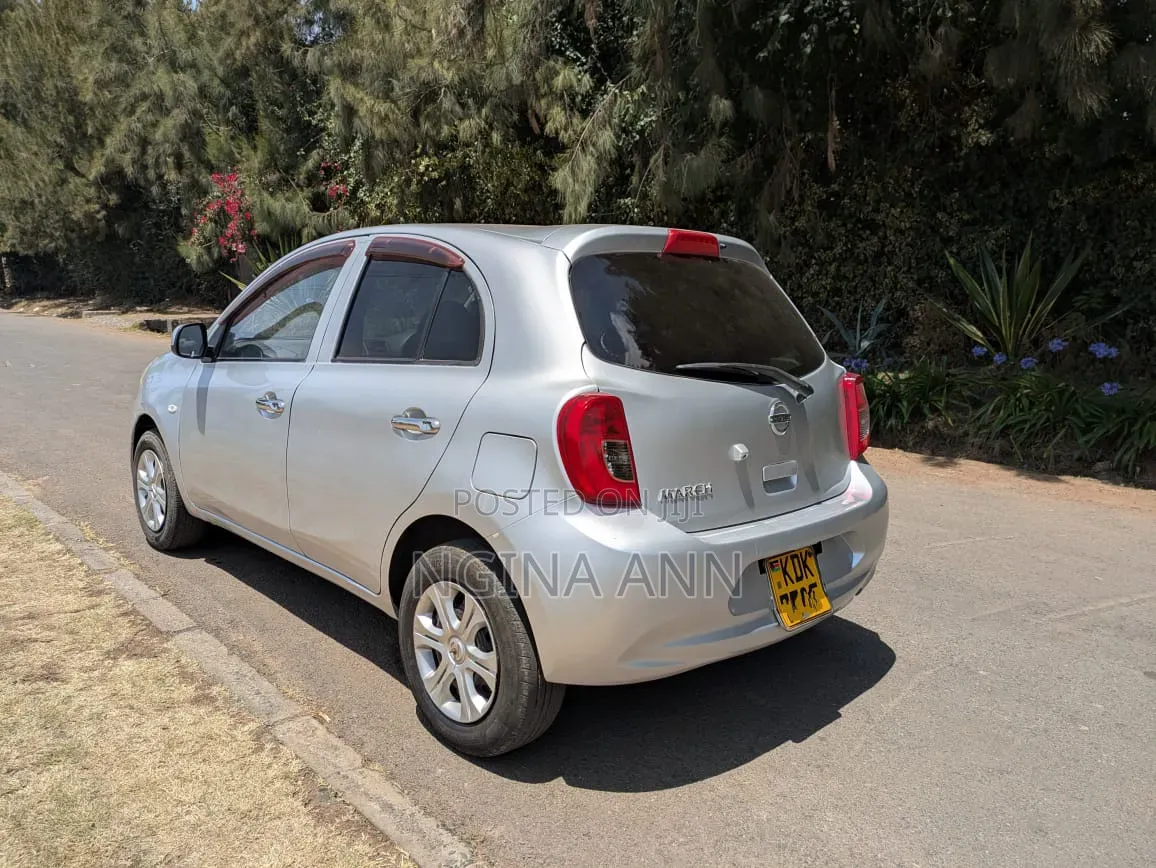 Nissan March 2015 Silver